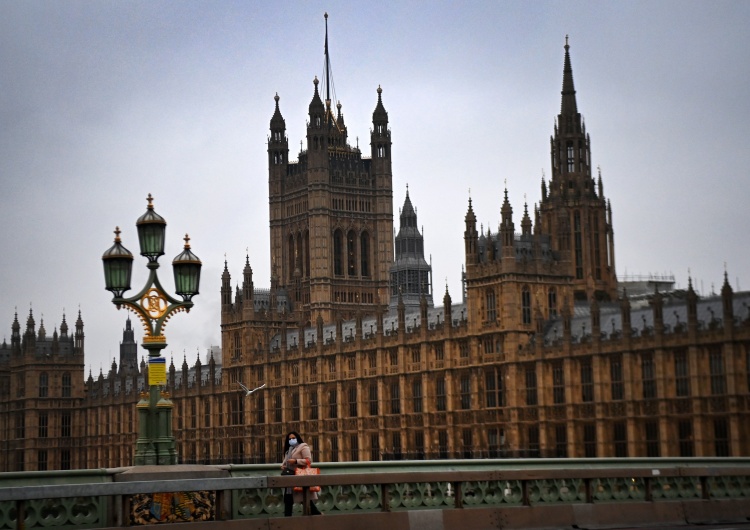 Umowa z Wlk. Brytanią podpisana. Twardego brexitu nie będzie. Charles Michel:
