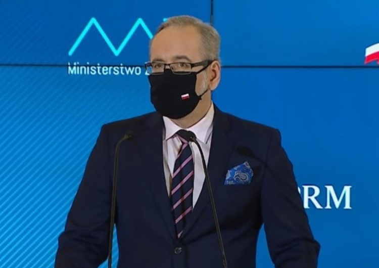 Czy poznamy listę celebrytów zaszczepionych poza kolejnością? Min. zdrowia odpowiada