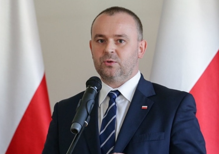  Paweł Mucha: Od 1 stycznia jestem zatrudniony jako doradca prezesa NBP
