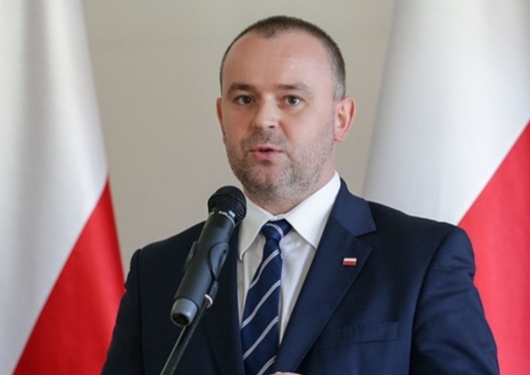 Paweł Mucha: Od 1 stycznia jestem zatrudniony jako doradca prezesa NBP