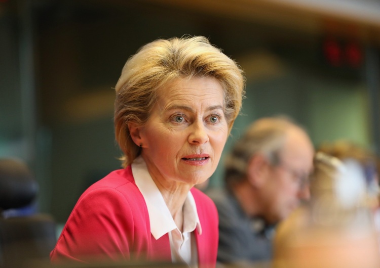  Polska chce zamówić szczepionki poza unijnym kontraktem. Ostra odpowiedź Von der Leyen