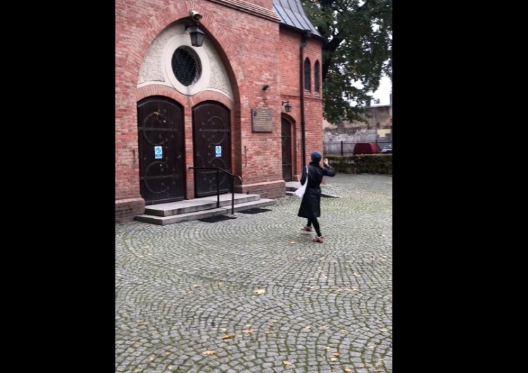 Poznań: Rzucała jajkami w kościół. Grozi jej więzienie