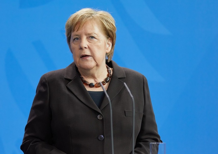 Angela Merkel Niemcy poświęcą dobro UE, w zamian za profity dla Deutsche Telekom w Chinach?