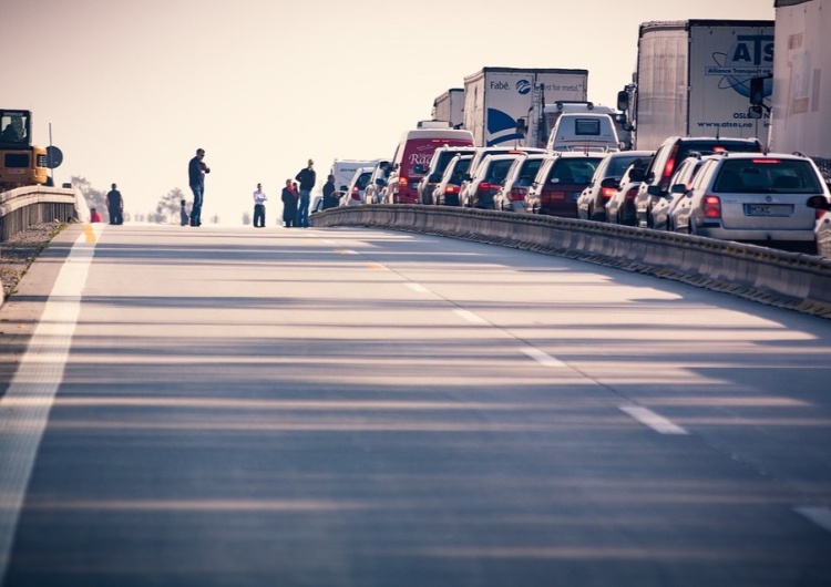   Wypadek podczas transportu szczepionek przeciw Covid-19. 