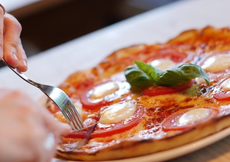  Skandal w Wielkopolsce. Sanepid bada sprawę seksu z ciastem w pizzerii