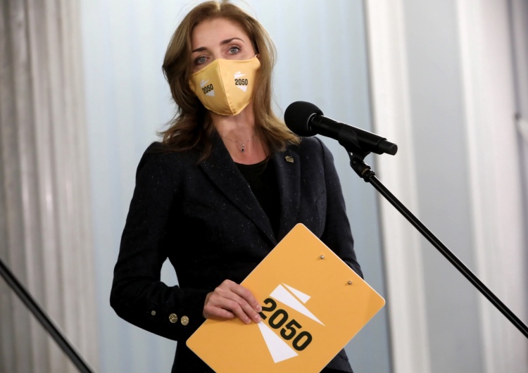 „Rozeszłam się z Platformą…”. Mucha tłumaczy swoją decyzję