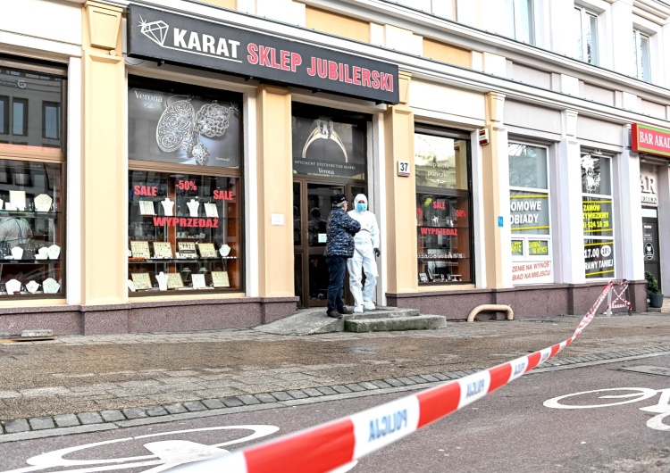 Napad na sklep jubilerski w Gdańsku. Trwa obława policji