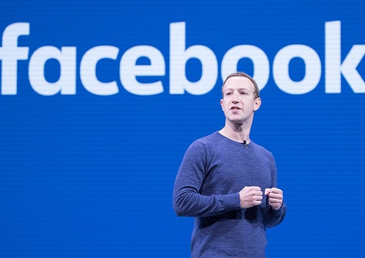 Na czarnej liście popularny, polski serwis. Demotywatory usunięte z Facebooka