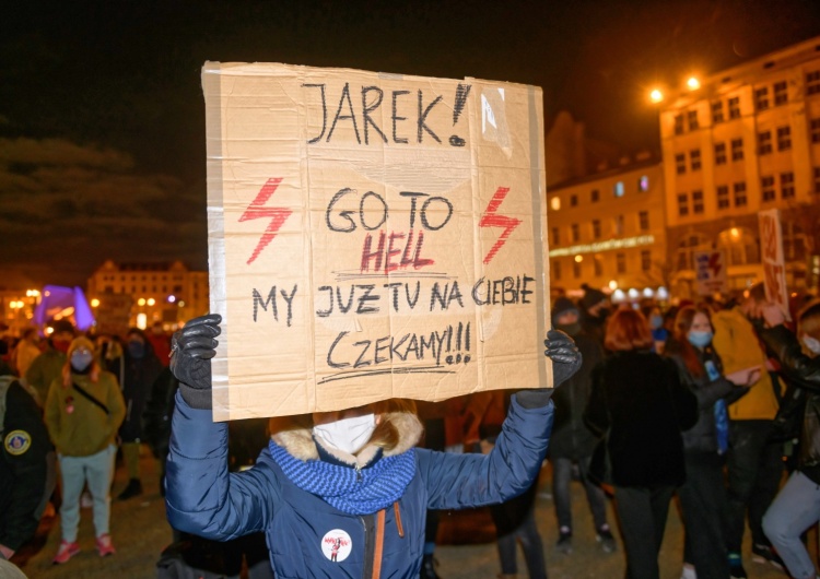 Grzech Gołębiewski: Zimowa tragifarsa, czyli lewacki kicz