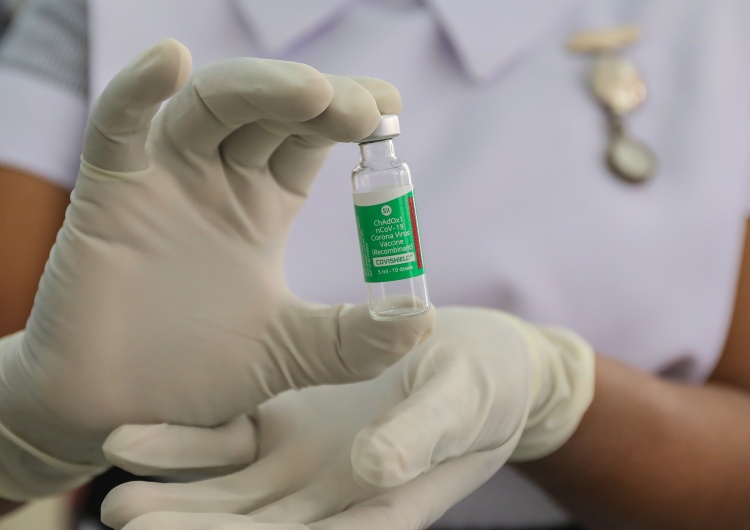 szczepionka Astra - Zeneca Skład, dawkowanie, objawy niepożądane. Opublikowano informacje nt. szczepionki Astra - Zeneca