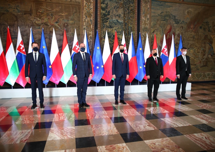  W Krakowie na Wawelu rozpoczął się szczyt premierów państw Grupy Wyszehradzkiej