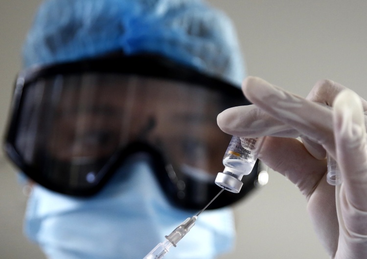  Węgry spodziewają się 1 mln dawek chińskiej szczepionki już w marcu i kwietniu