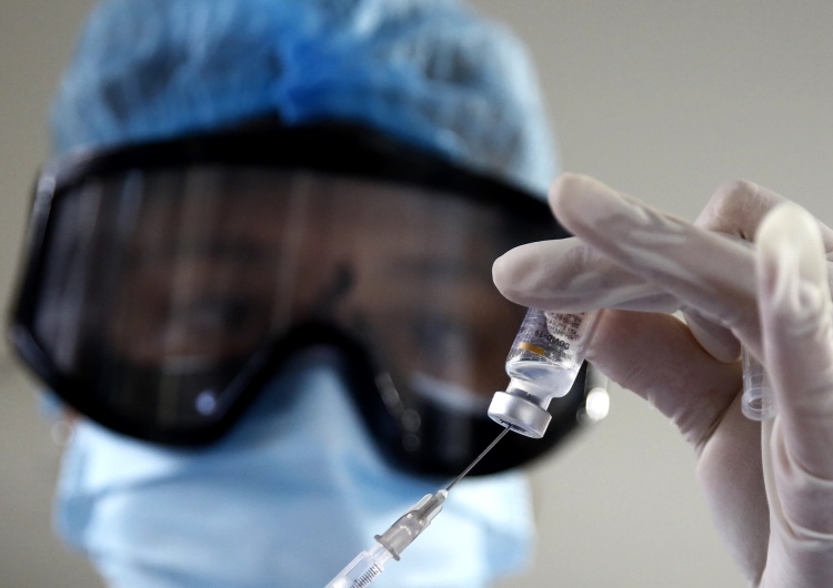 Węgry spodziewają się 1 mln dawek chińskiej szczepionki już w marcu i kwietniu