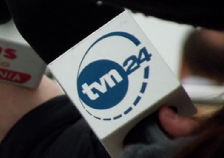  Kolejne odejścia z TVN24. Znani dziennikarze opuszczają stację 