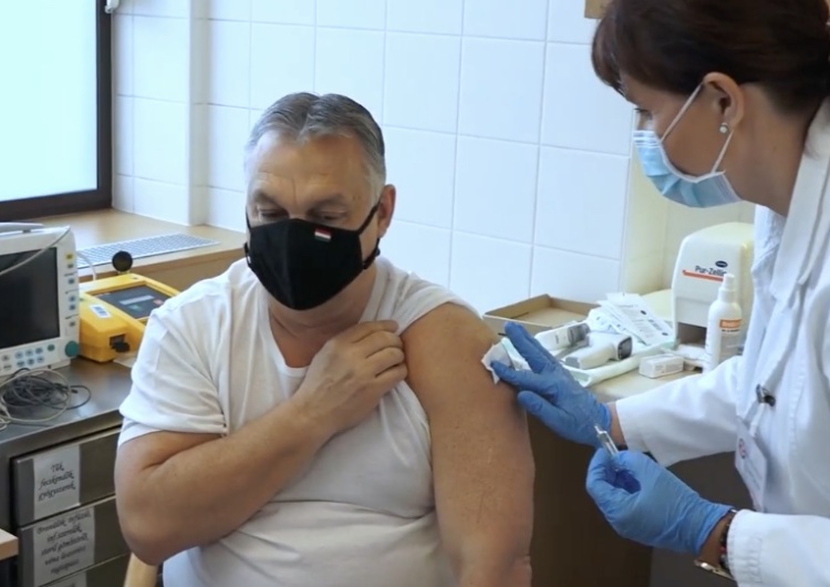 Węgry: Viktor Orban zaszczepił się chińskim preparatem