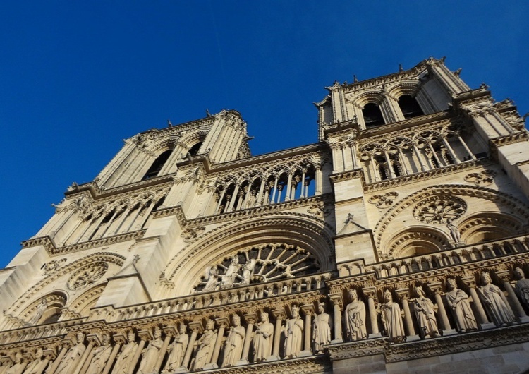 katedra Notre Dame Paryż [Ważne!] W roku czterdziestolecia Tygodnika Solidarność, wesprzemy wolność słowa we Francji!
