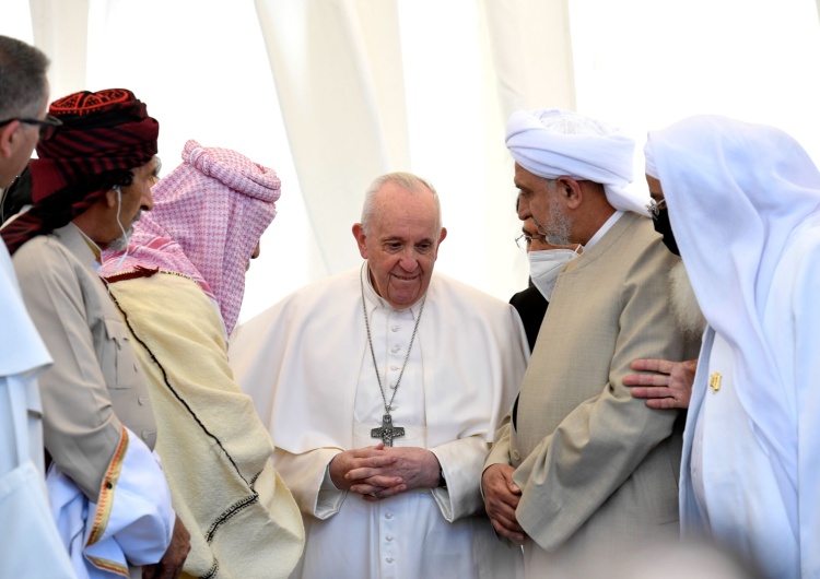 Papież w Iraku: Ekstremizm i przemoc są zdradą religii