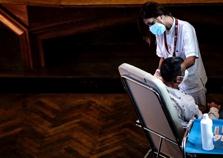 Węgry: Największy przyrost zakażeń koronawirusem od początku epidemii