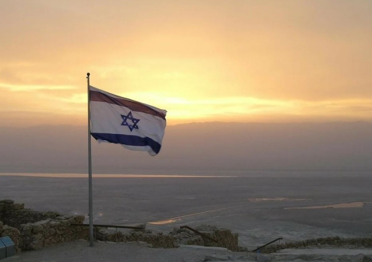  W Izraelu koniec obostrzeń coraz bliżej. Otwarto restauracje, zezwolono na imprezy grupowe