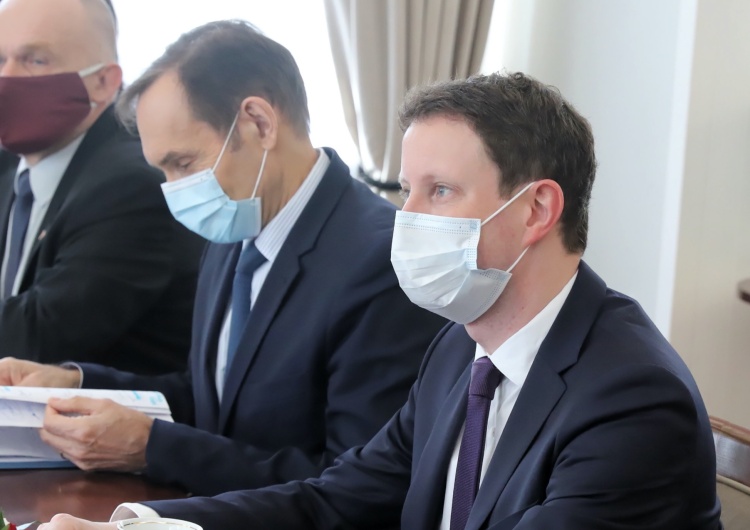 Clément Beaune Wiceszef MSZ o rzekomej odmowie wizytowania