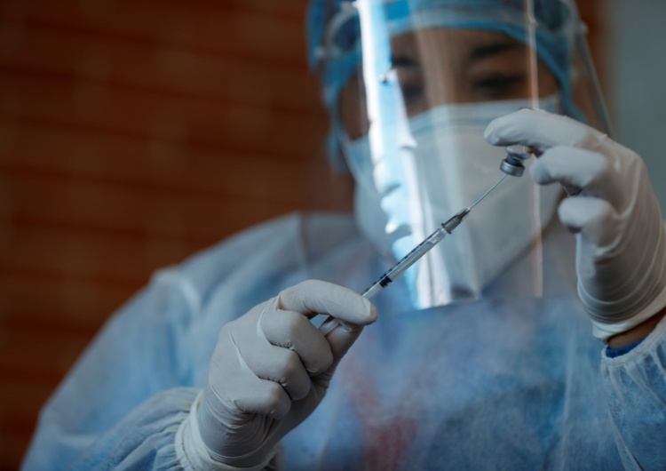 Najwięcej zakażeń od początku roku, rekordowa liczba osób pod respiratorami. Wiceszef MZ podał dane