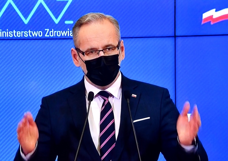 „Materializuje się czarny scenariusz”. Twardy lockdown w kolejnych dwóch województwach