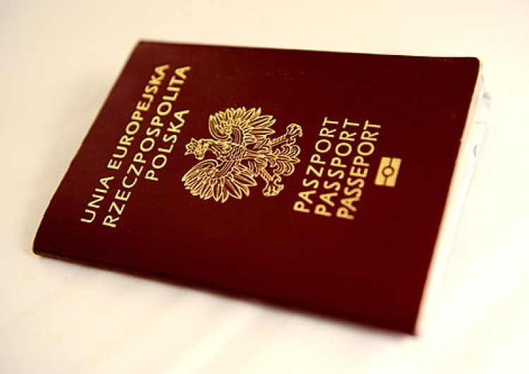 Paszporty covidowe staną się faktem? Poznaliśmy ważną datę