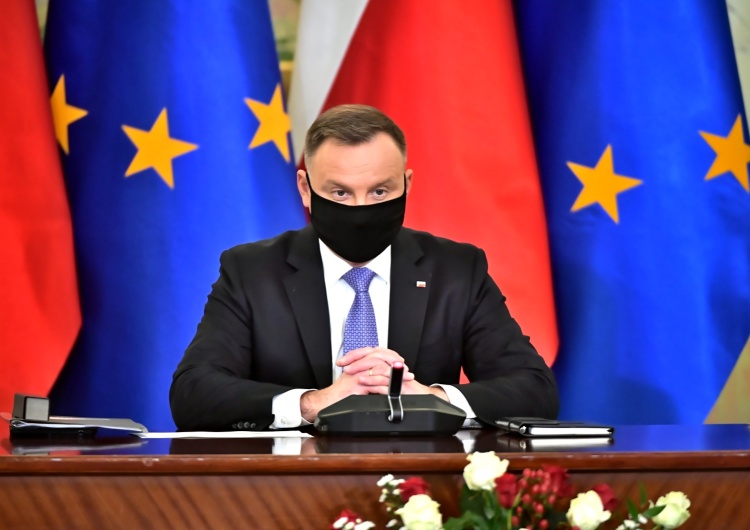 Lockdown w całym kraju? Andrzej Duda zabiera głos