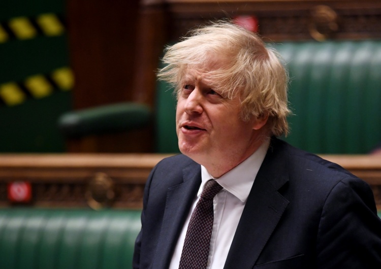 Premier Johnson zaszczepiony preparatem firmy AstraZeneca