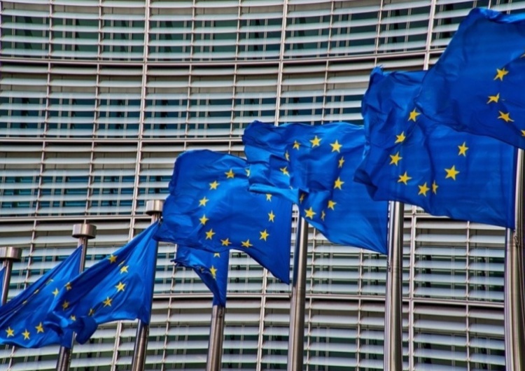 Komisja Europejska: Wzywamy władze Białorusi do natychmiastowego uwolnienia Andżeliki Borys i Andrzeja Poczobuta