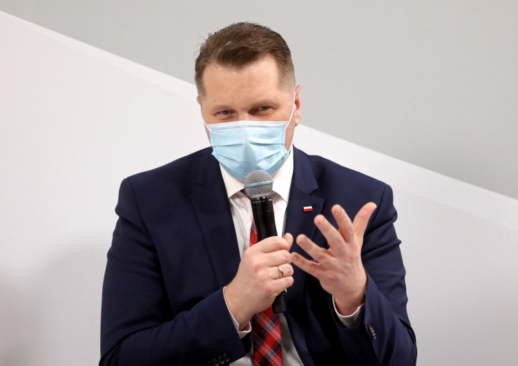 Powrót dzieci do szkół w kwietniu? Minister edukacji odpowiada