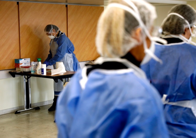Od dziś w całym kraju wchodzą w życie nowe obostrzenia epidemiczne