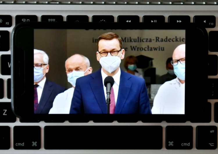  Morawiecki: Z każdą podana dawką szczepionki jesteśmy bliżej zniesienia obostrzeń