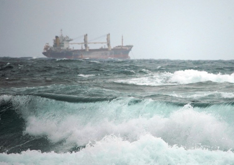 statek Oficjalnie: Kanał Sueski odkorkowany. „Statki wznowiły rejs”