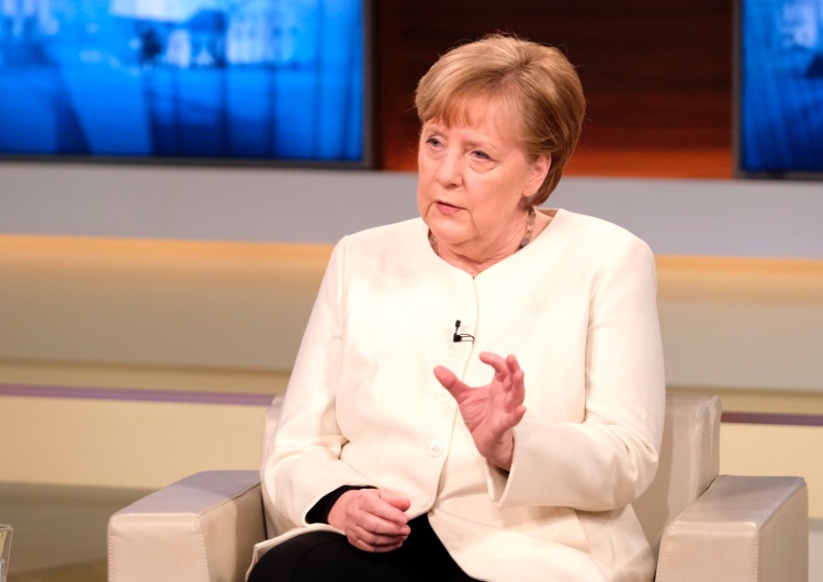 Merkel wycofała się z lockdownu. Tymczasem: Liczba infekcji koronawirusem rośnie każdego dnia