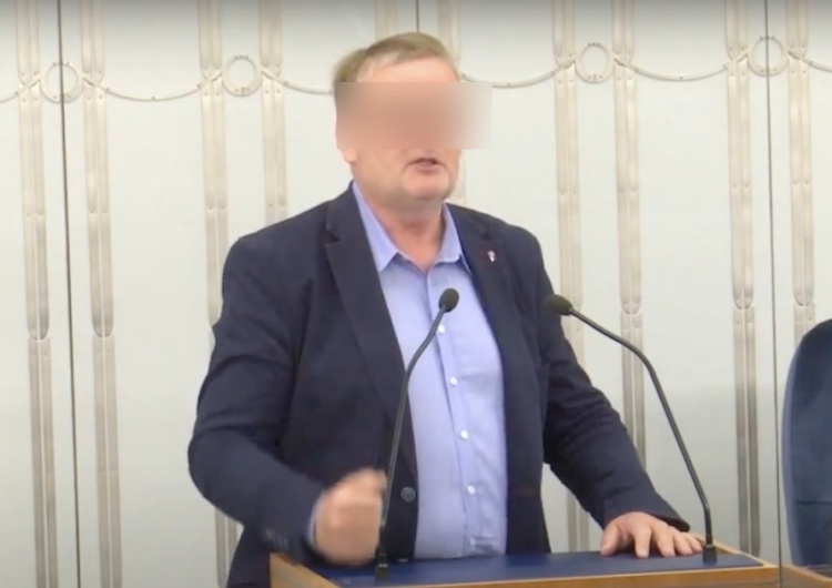 Były senator PiS zatrzymany. Przywiązał psa do haka samochodu i ruszył