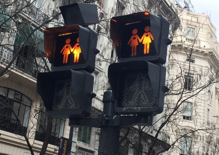 zdjęcie ilustracyjne „Dramat” ruchu LGBT. „Tylko dwie płcie do wyboru” w Spisie Powszechnym