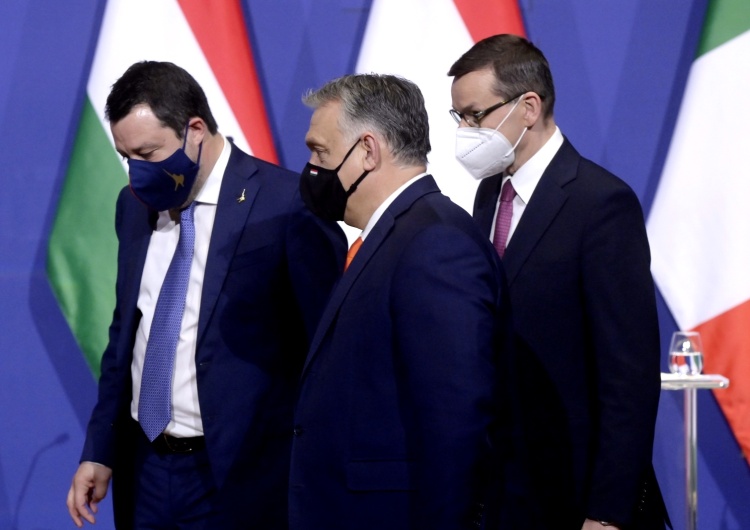 Nowe rozdanie kart? Włoskie media o spotkaniu Orbana, Morawieckiego i Salviniego