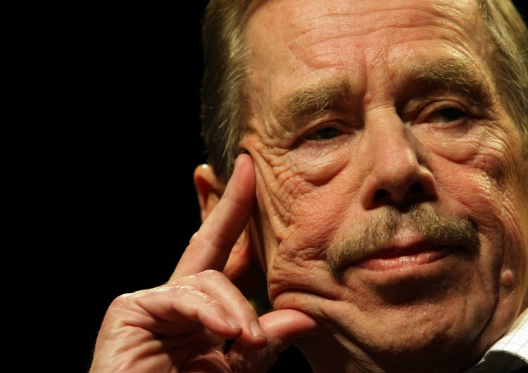  [„TS” Nr 23 (60) 10.11.89] Václav Havel: Nasza szlachta była zniemczona, wy mieliście własną, polską