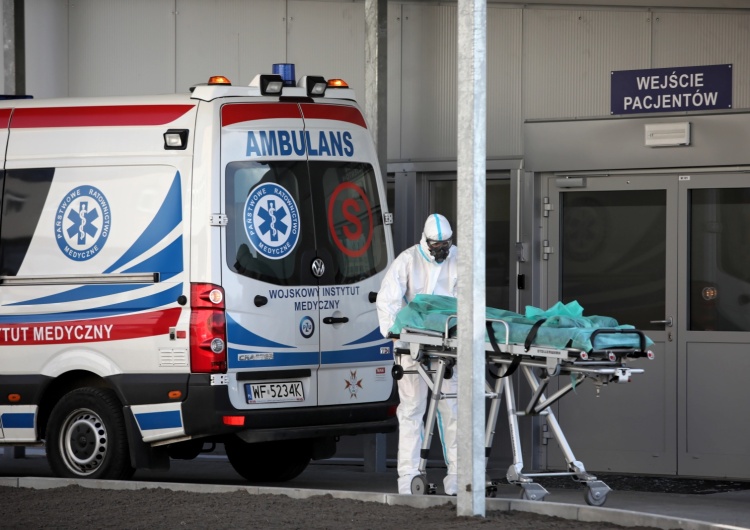 Ponad 22 tys. zakażeń koronawirusem. Nowy raport Ministerstwa Zdrowia