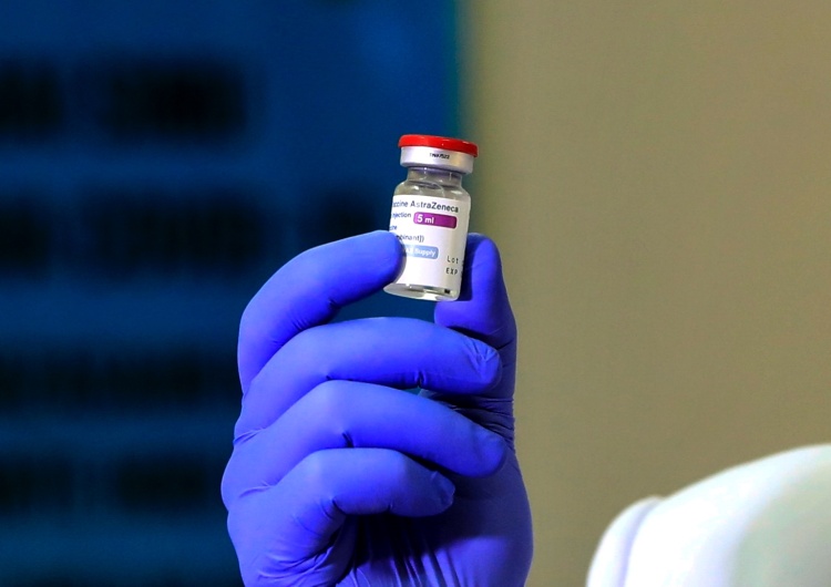EMA: Korzyści ze stosowania szczepionki AstraZeneki przewyższają ryzyko działań niepożądanych