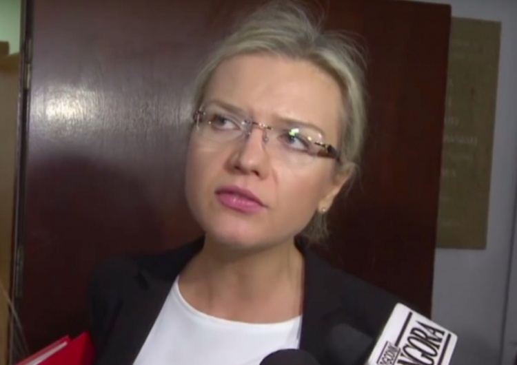 Wassermann: Rodziny ofiar katastrofy smoleńskiej umówione w prokuraturze