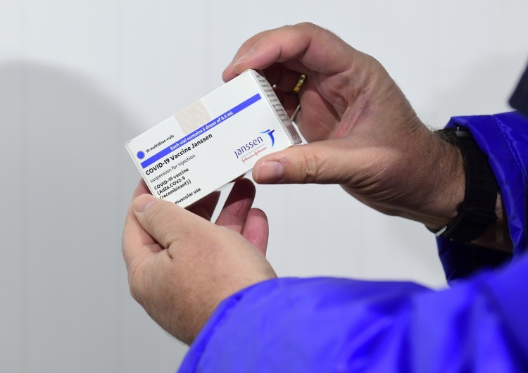 USA: Władze zaleciły wstrzymanie szczepień z użyciem preparatu Johnson&Johnson