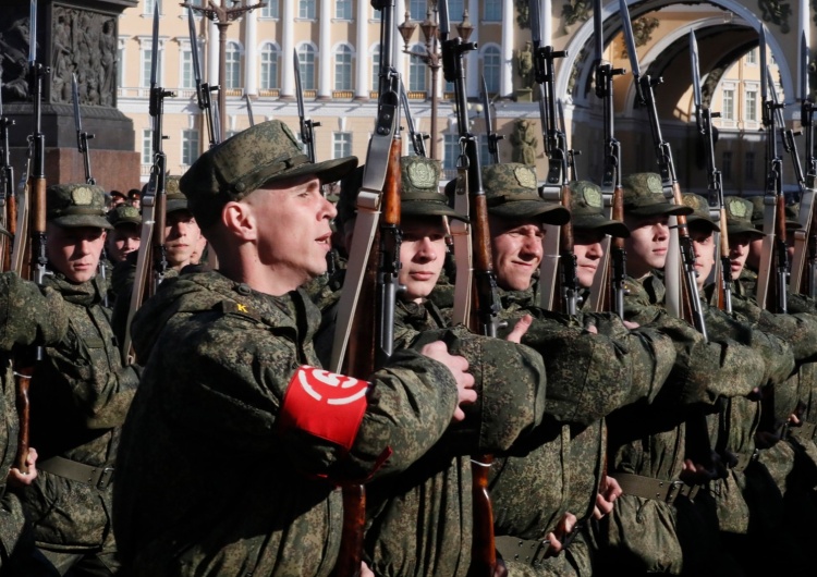 Próba parady w dniu zwycięstwa w Rosji Prawy Sierpowy: Nie karmić bestii!