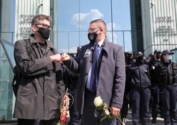 Juszczyszyn domaga się 15 tys. zł grzywny dla M. Nawackiego