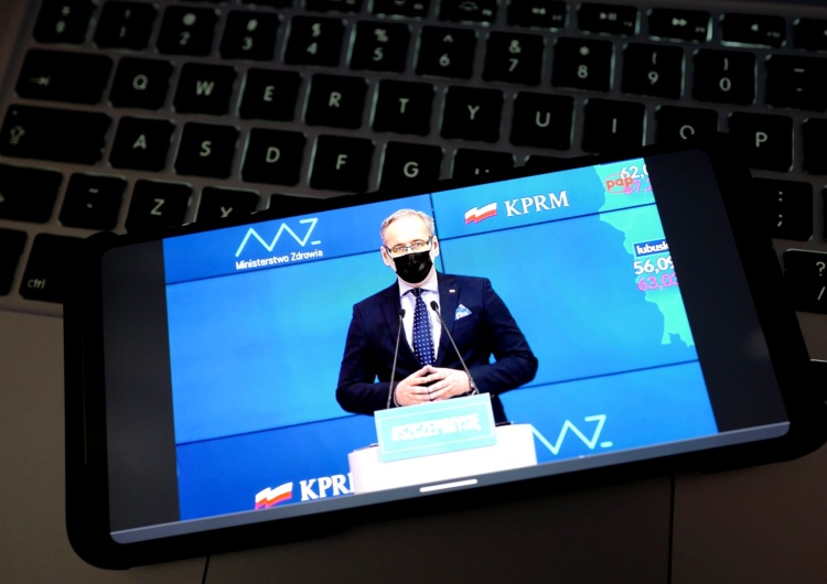 Wiemy, jakim preparatem zaszczepi się Minister Zdrowia