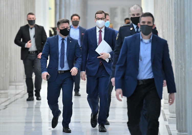 Sejm: Rozpoczęło się spotkanie premiera i przedstawicieli klubu PiS z Lewicą ws. KPO