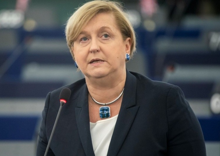 Anna Fotyga Parlament Europejski: Inicjatywę europosłów PiS poparło 660 europosłów! Przyjęto ważną rezolucję