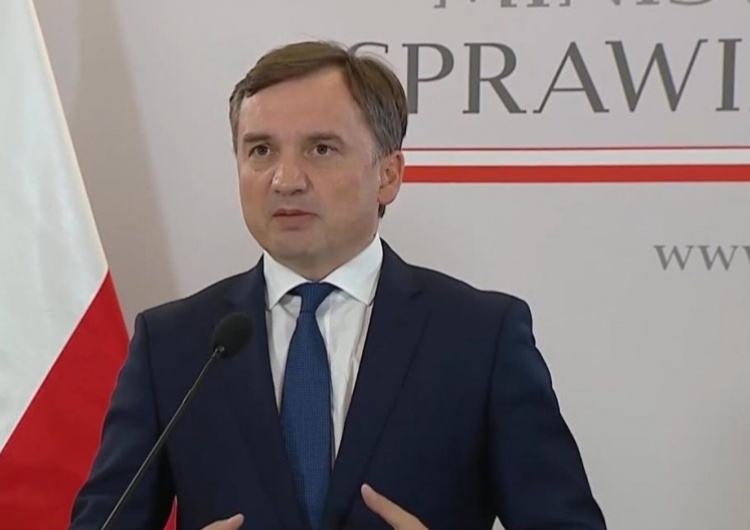 Solidarna Polska: Plan uruchomienia Funduszu Odbudowy może w przyszłości zagrozić suwerenności Polski