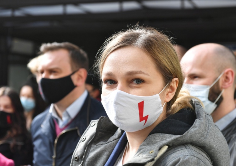 Anna Sikora Aktywistka niedawno stawała przed sądem. Teraz pisze: